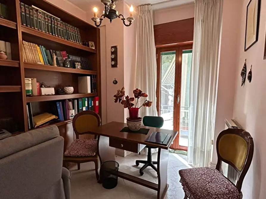 Immagine 11 di Appartamento in vendita  in Via Michele Guadagno a Napoli