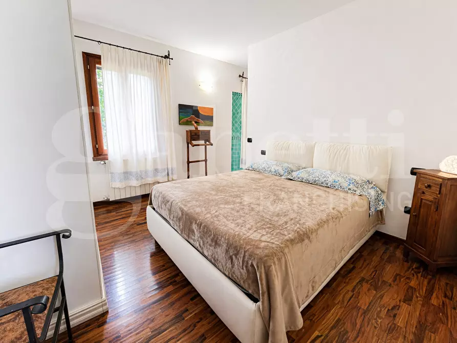 Immagine 16 di Appartamento in vendita  in Via Agamennone, 48 a Budoni