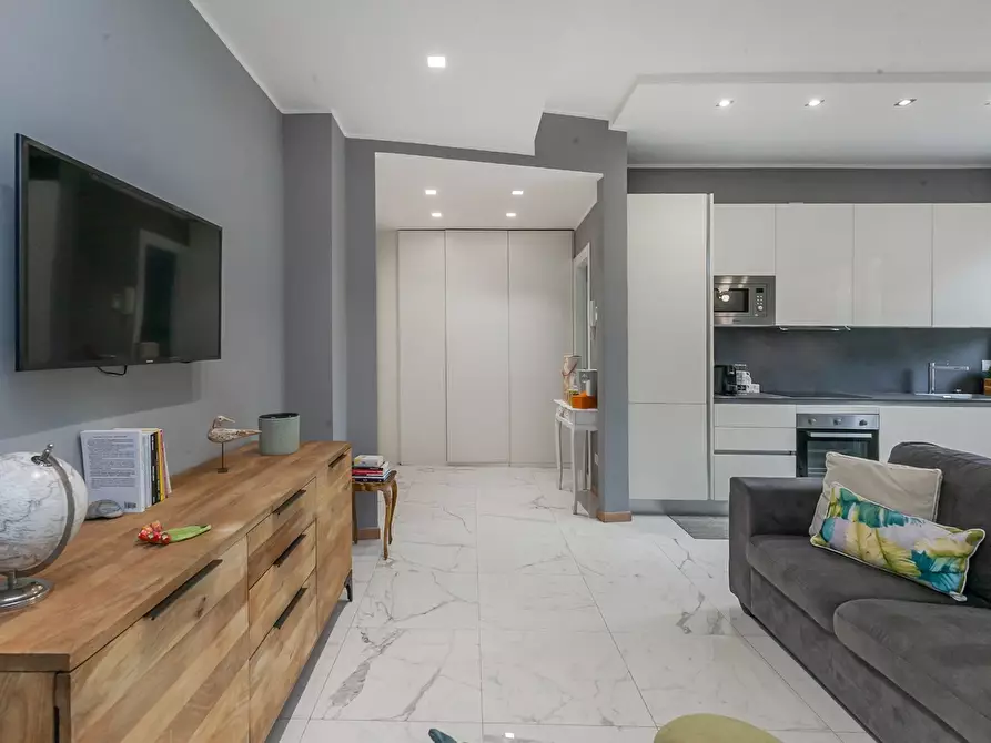 Immagine 6 di Appartamento in vendita  in Via Garian a Milano