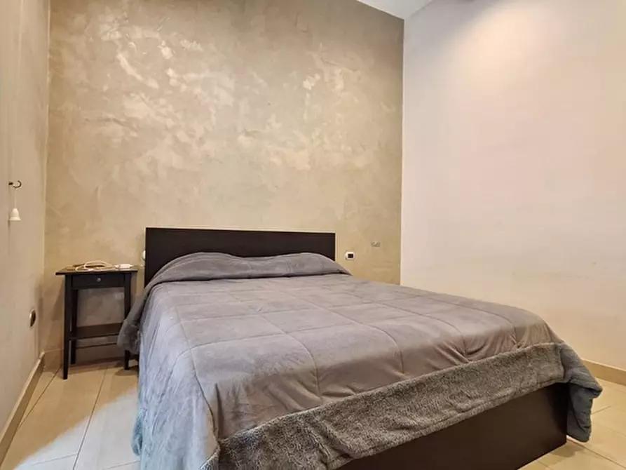 Immagine 15 di Appartamento in vendita  in Vico Castrucci a Napoli