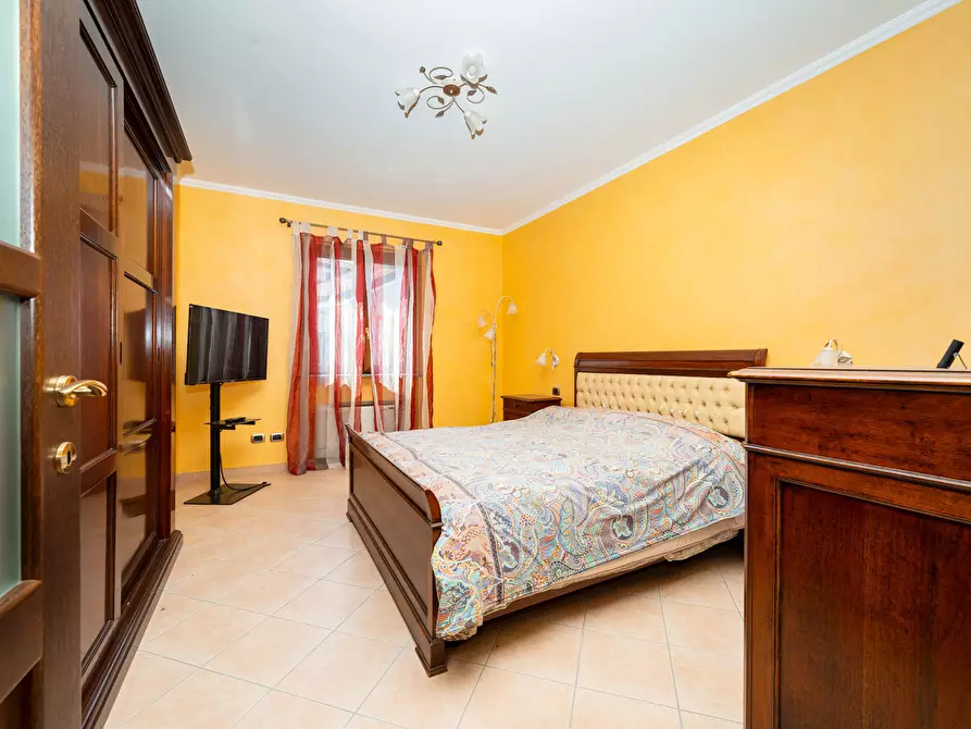 Immagine 14 di Villa in vendita  in Viale Veneto a Orbassano