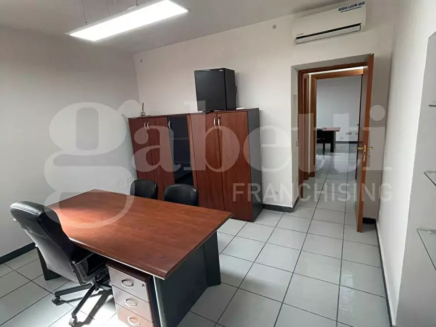 Immagine 7 di Ufficio in affitto  in Via Fusco, 10 a Torre Annunziata