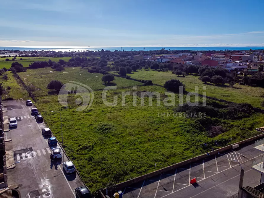 Immagine 2 di Terreno residenziale in vendita  in Via Luciano Rinaldi a Siracusa