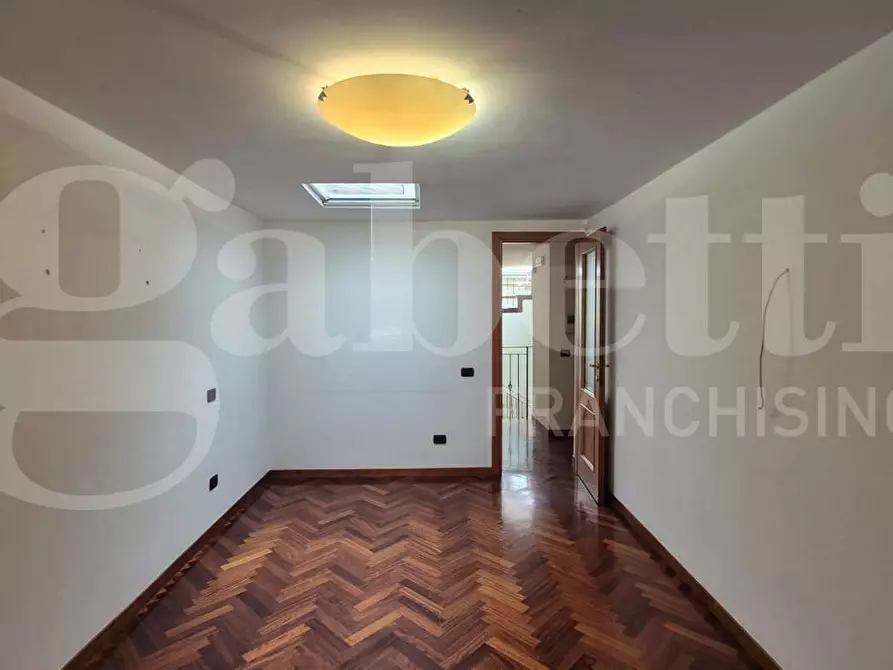 Immagine 29 di Appartamento in vendita  in Via Maresca, 30 a Torre Annunziata