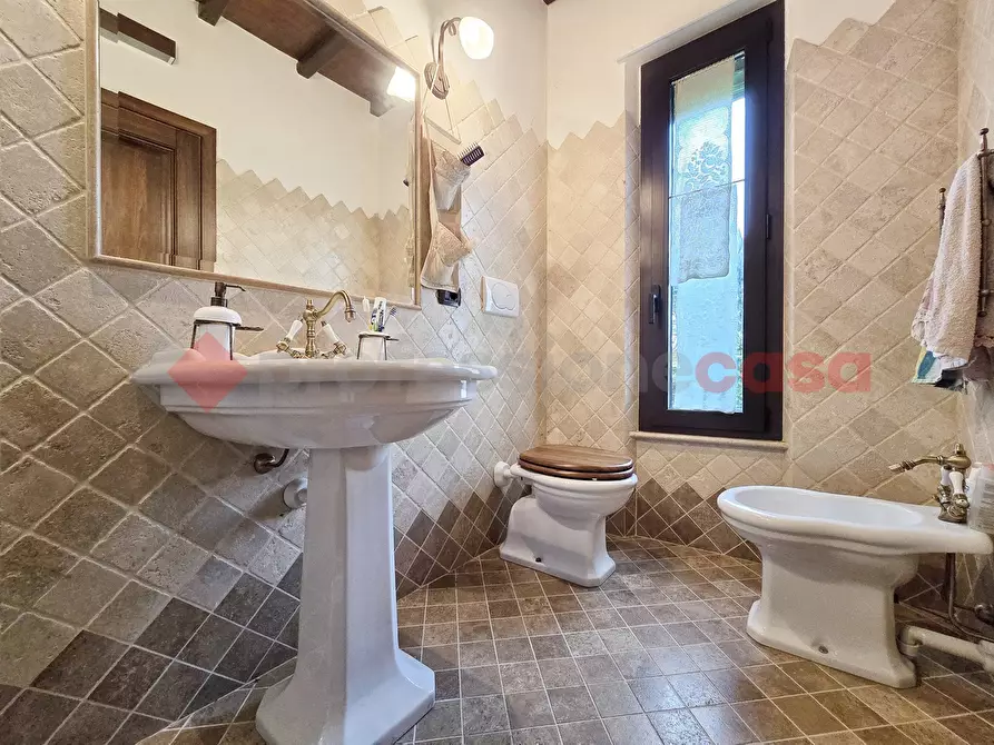 Immagine 22 di Villa in vendita  in Via Pistignano, 63 a Rieti
