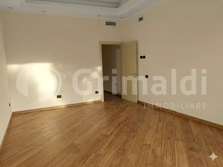 Immagine 4 di Negozio in affitto  in Viale DUE GIUGNO, 108 a Cervia