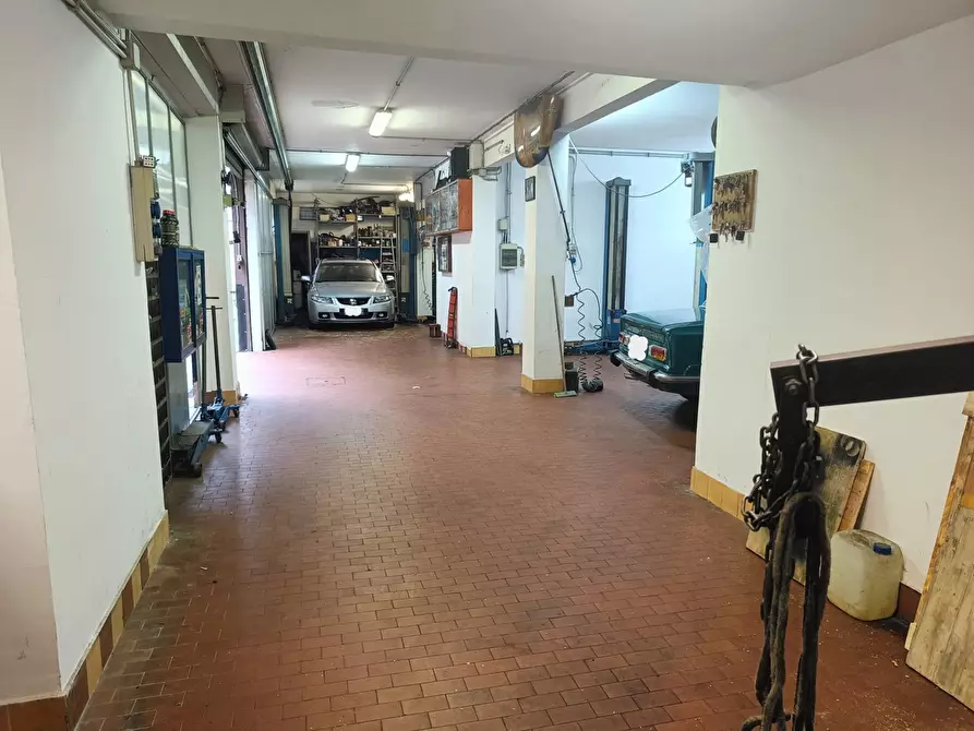 Immagine 4 di Laboratorio in vendita  in Via Silvestro Lega, 40 a Roma