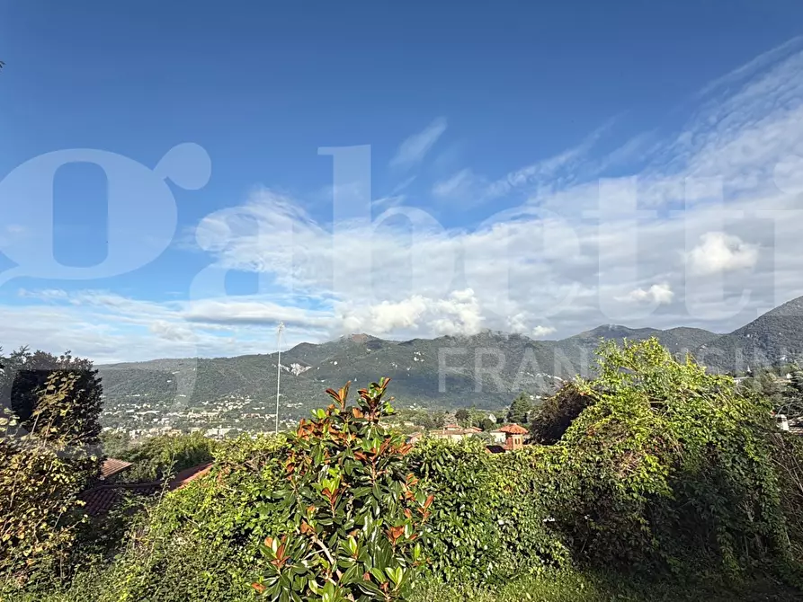 Immagine 18 di Appartamento in vendita  in Via Parini, snc a Erba