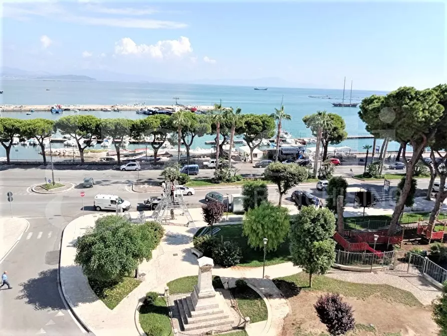 Immagine 2 di Appartamento in affitto  in Piazza Delle Sirene, 27 a Gaeta