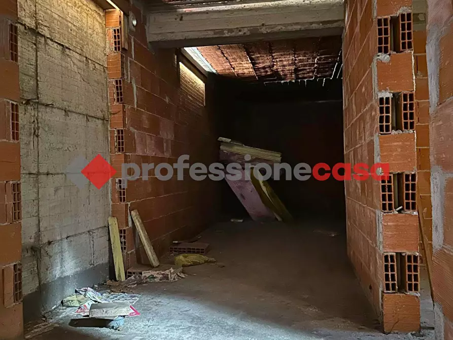 Immagine 26 di Palazzo in vendita  in Via II Retta Levante, 250 a Belpasso