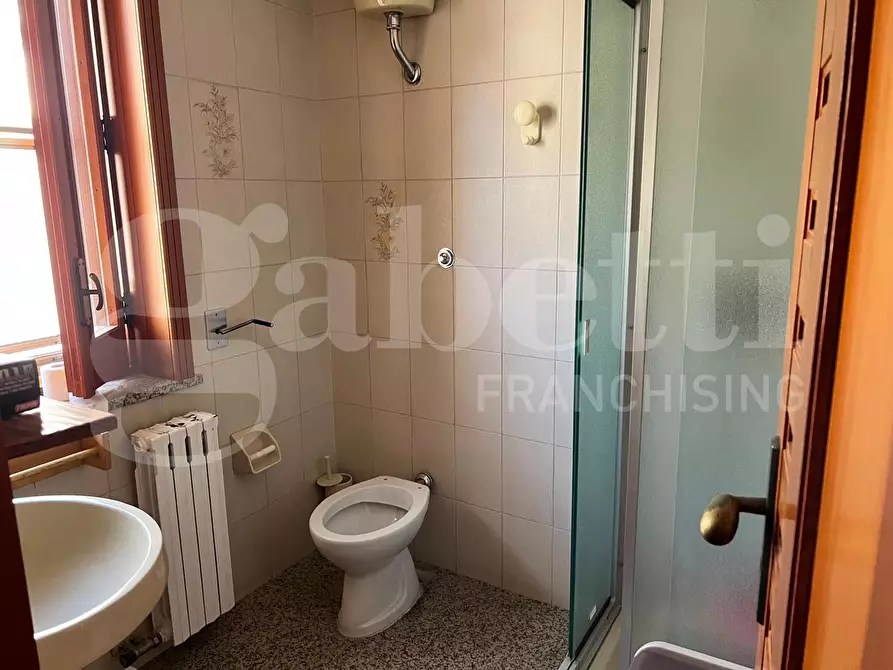 Immagine 24 di Palazzo in vendita  in Via RIMEMBRANZE, 131 a Montemesola