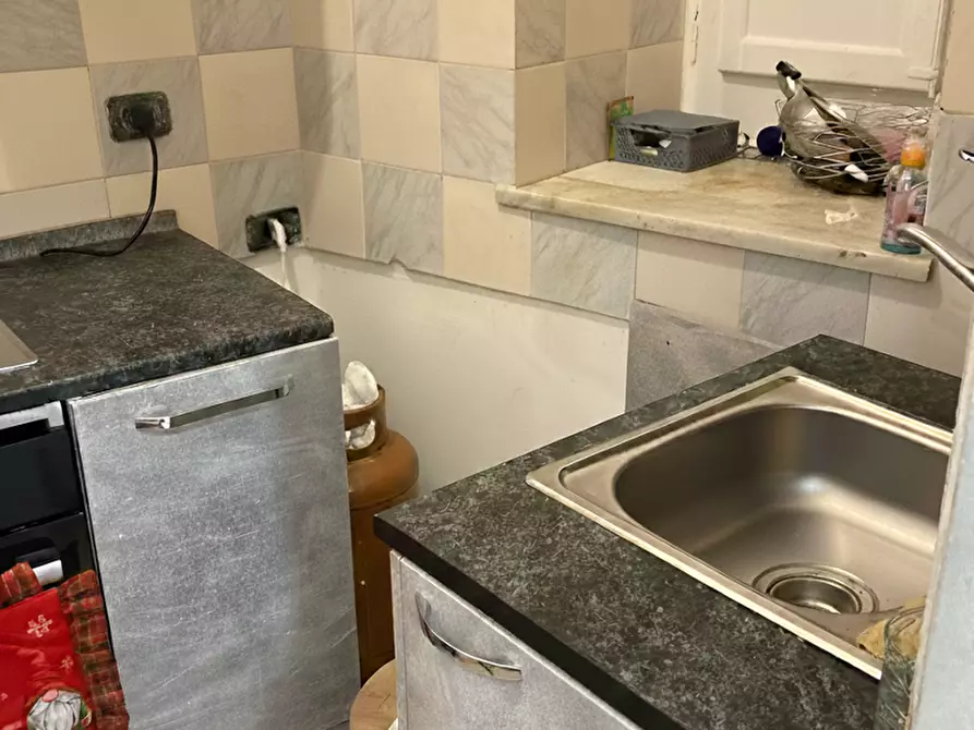 Immagine 14 di Palazzo in vendita  in Via Gandolfo, 23 a Termini Imerese