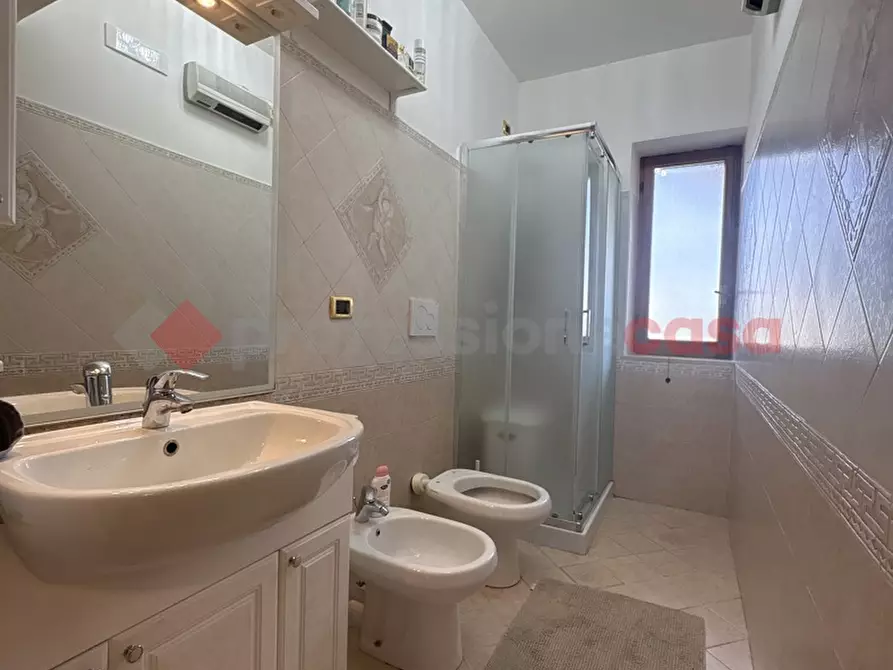 Immagine 9 di Casa bifamiliare in vendita  in Via GUADO BASTIANELLI, 80 a Fondi
