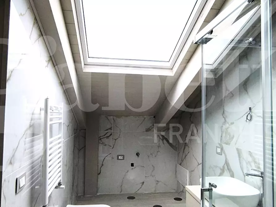 Immagine 14 di Appartamento in vendita  in Via arenaccia, 127 a Napoli