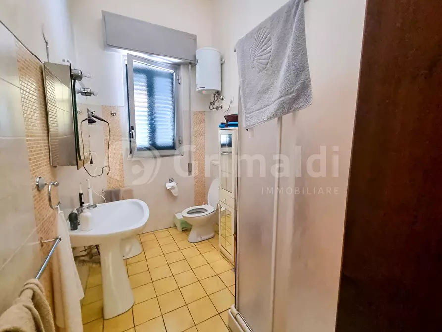 Immagine 10 di Villa in vendita  in Via Pico della Mirandola a Avola