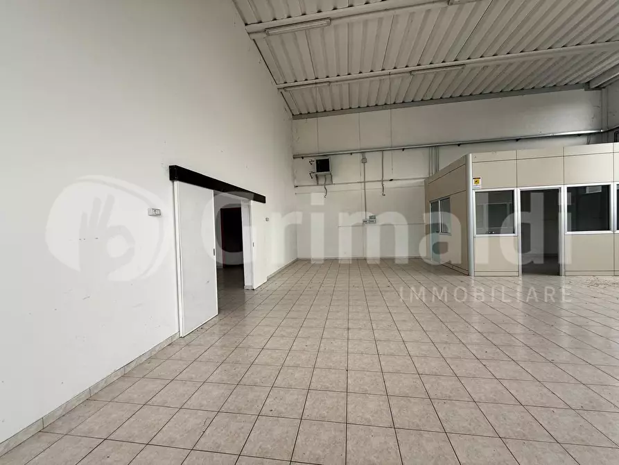 Immagine 11 di Capannone industriale in affitto  in Via camillo bozza a Corciano