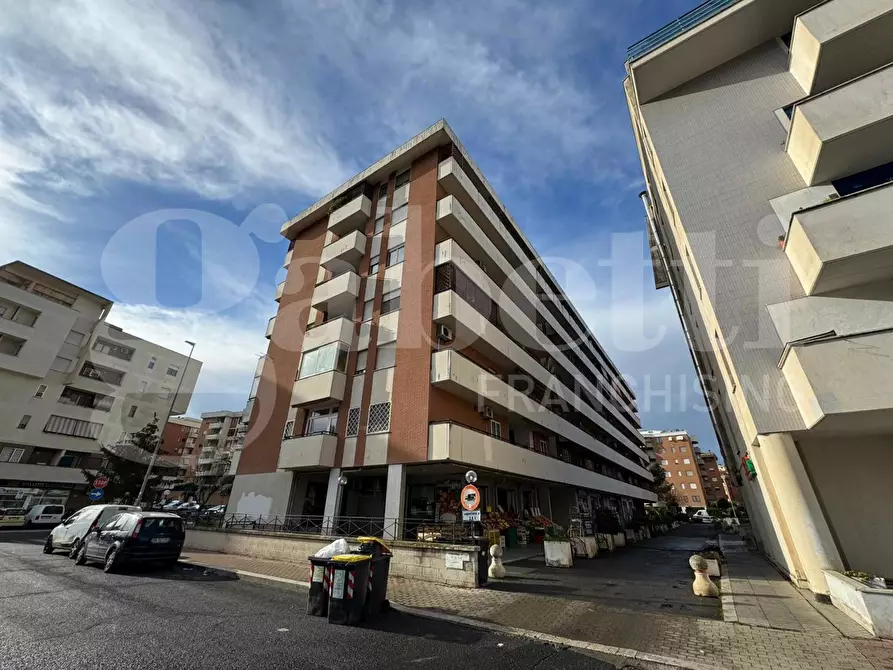 Immagine 6 di Appartamento in vendita  in Via Beniamino Segre, 15 a Roma