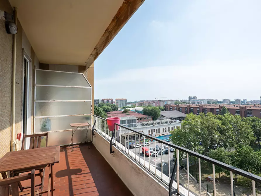 Immagine 14 di Appartamento in vendita  in Via Giambellino a Milano