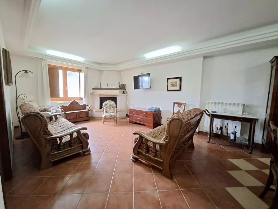 Immagine 15 di Villa in vendita  in Via INCORONATA, SNC a Sora