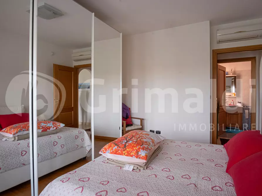 Immagine 19 di Appartamento in vendita  in Via Roberto Ago, 50D a Roma