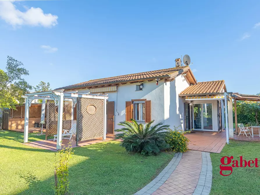 Immagine 48 di Villa in vendita  in Via Terracina, 90 a San Felice Circeo