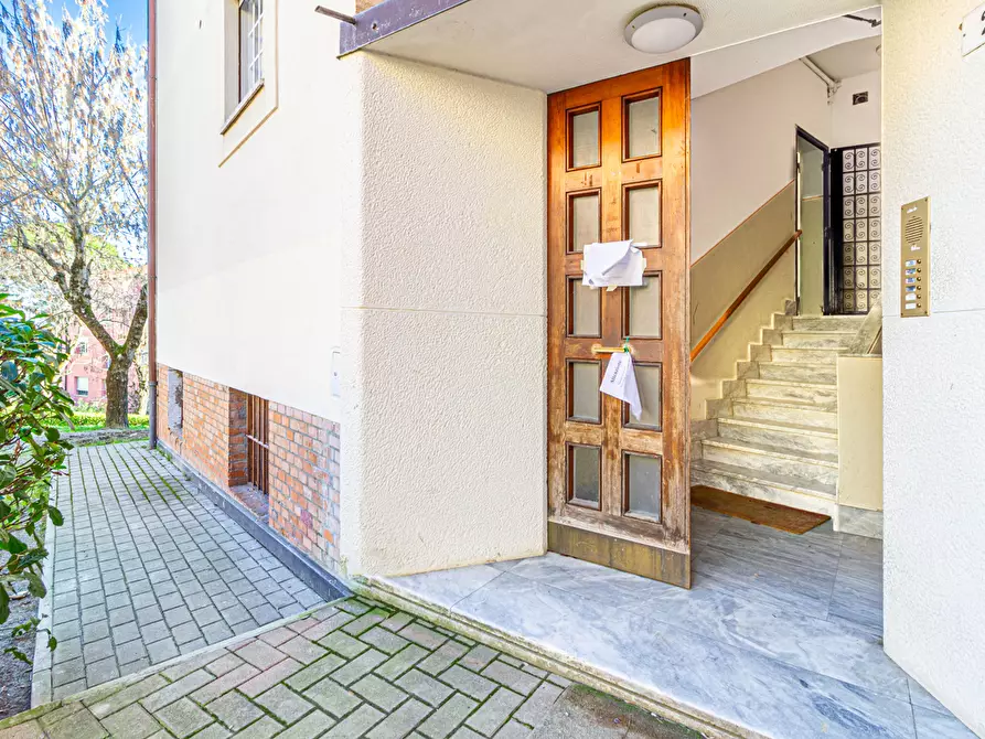 Immagine 34 di Appartamento in vendita  in Via dell'Uccellino, 2 a Bologna