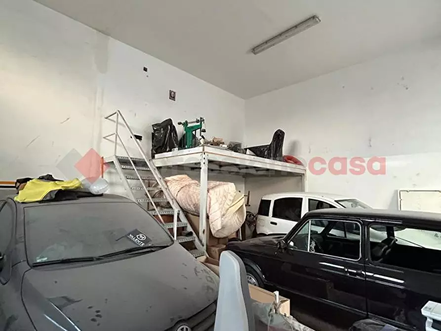 Immagine 11 di Ufficio in affitto  in Viale delle Comunicazioni, snc a Ostuni