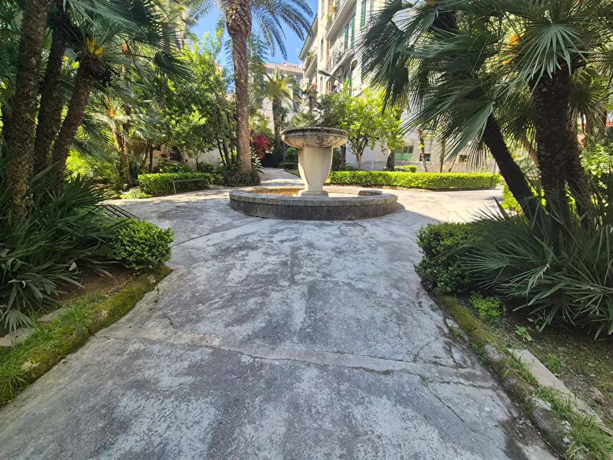 Immagine 14 di Appartamento in vendita  in Via Leone Marsicano a Napoli