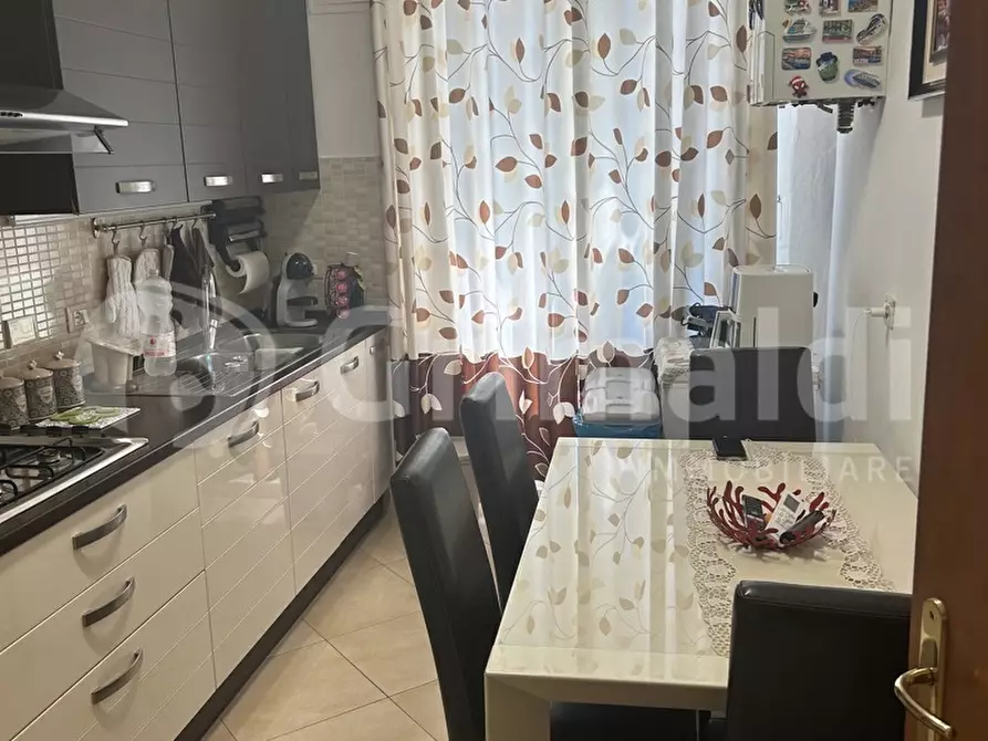 Immagine 2 di Appartamento in vendita  in Via maffi a Livorno