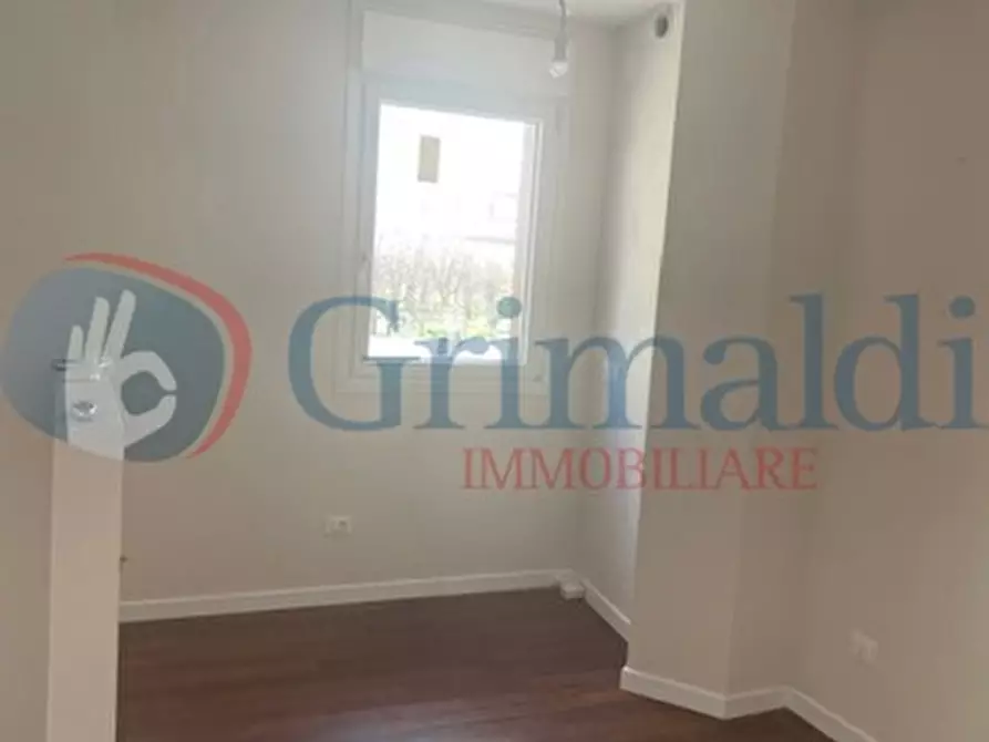 Immagine 5 di Appartamento in vendita  in Piazza attias a Livorno