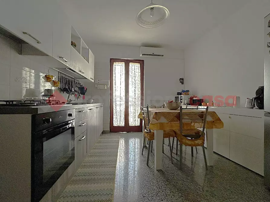 Immagine 12 di Casa indipendente in vendita  in Vico S.ANTONIO ABATE a Monopoli