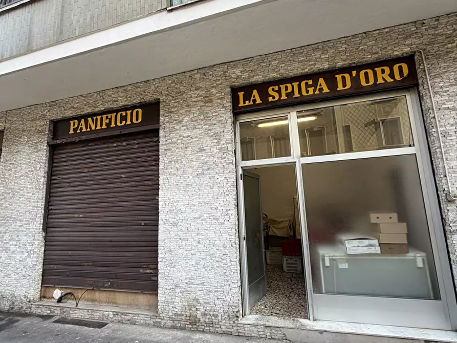 Immagine 6 di Negozio in vendita  in Via Melchiorre Delfico, 20 a Milano