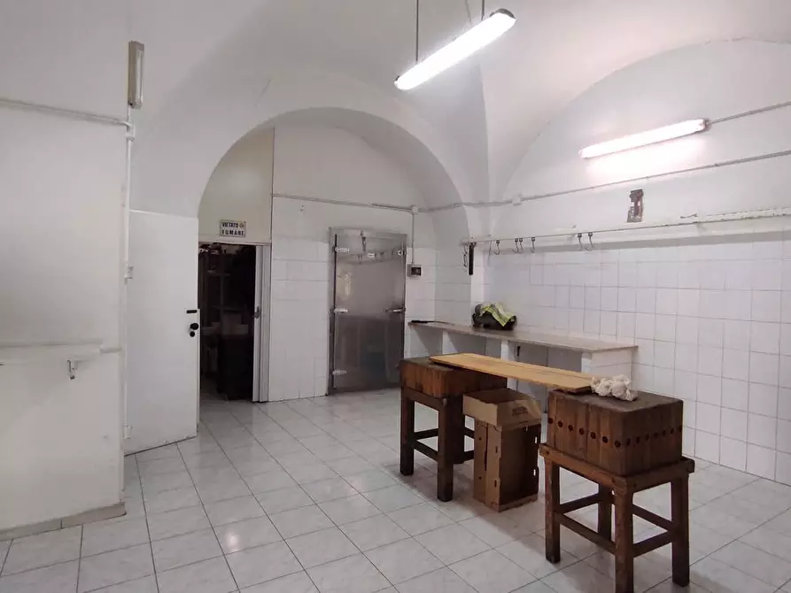 Immagine 5 di Negozio in vendita  in Via DON FELICE CANELLI a San Severo