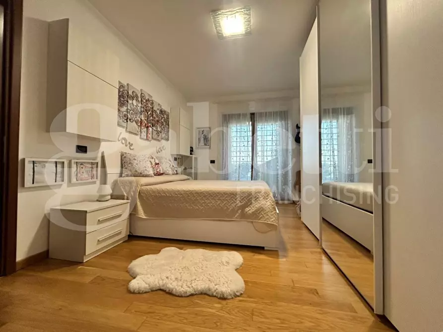 Immagine 16 di Attico in vendita  in Viale leonida tonelli, 68 a Roma