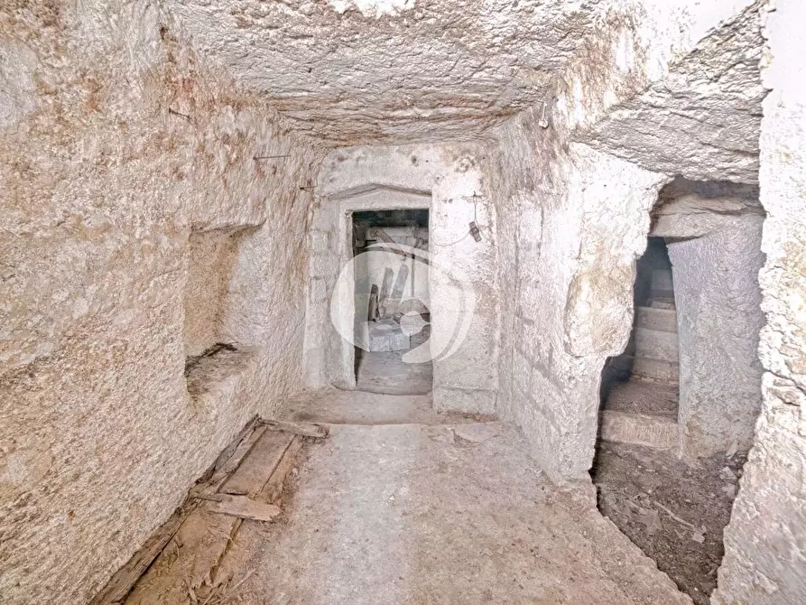 Immagine 32 di Rustico / casale in vendita  in Vico Castello, 15 a Parabita