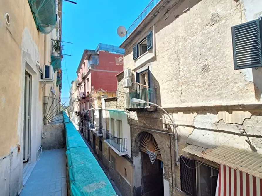 Immagine 18 di Appartamento in vendita  in Vico S. Eframo a Napoli