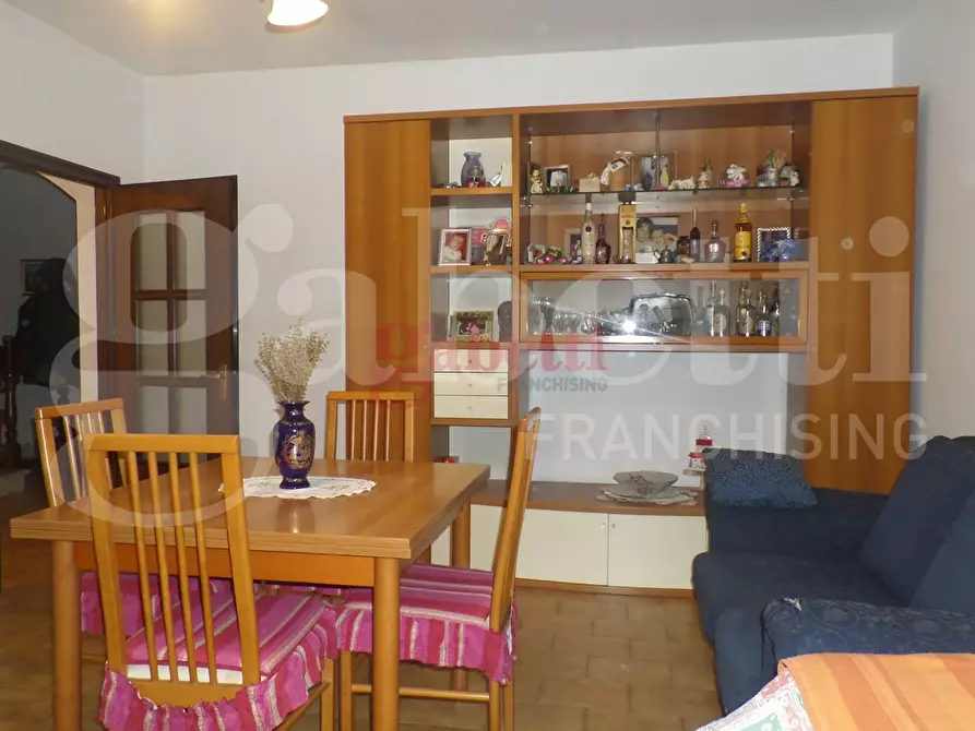 Immagine 11 di Casa bifamiliare in vendita  in Via Cilea, 8 a Bondeno