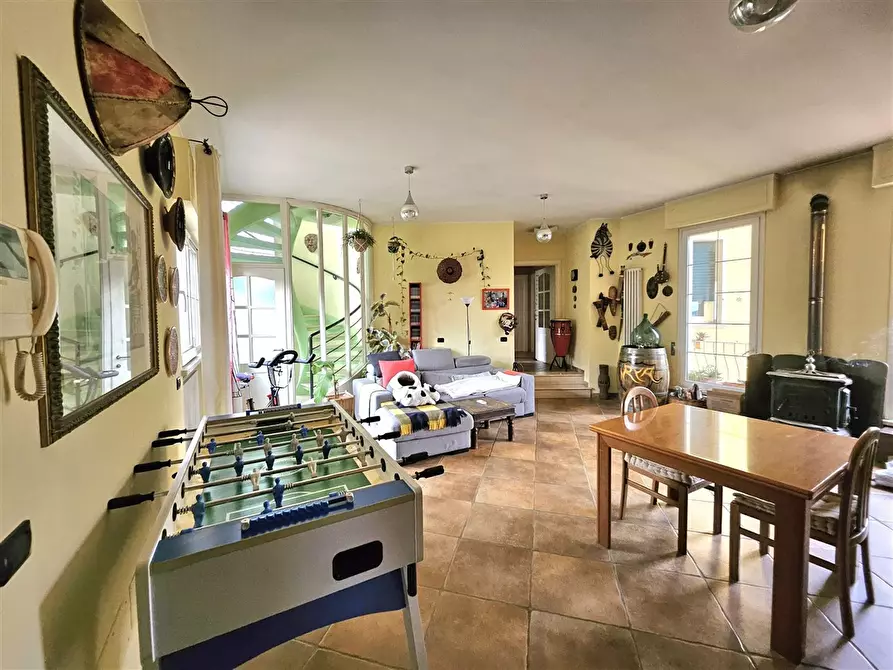 Immagine 10 di Villa in vendita  in Via SFORZA, 1 a Montignoso