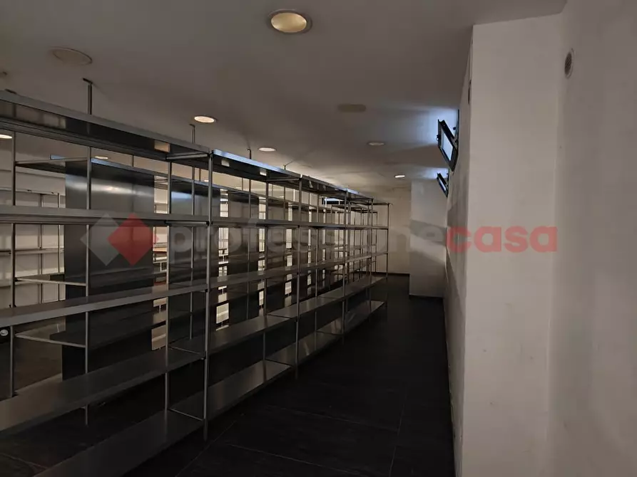 Immagine 3 di Magazzino in affitto  in Via rimini, 16 a Arzano