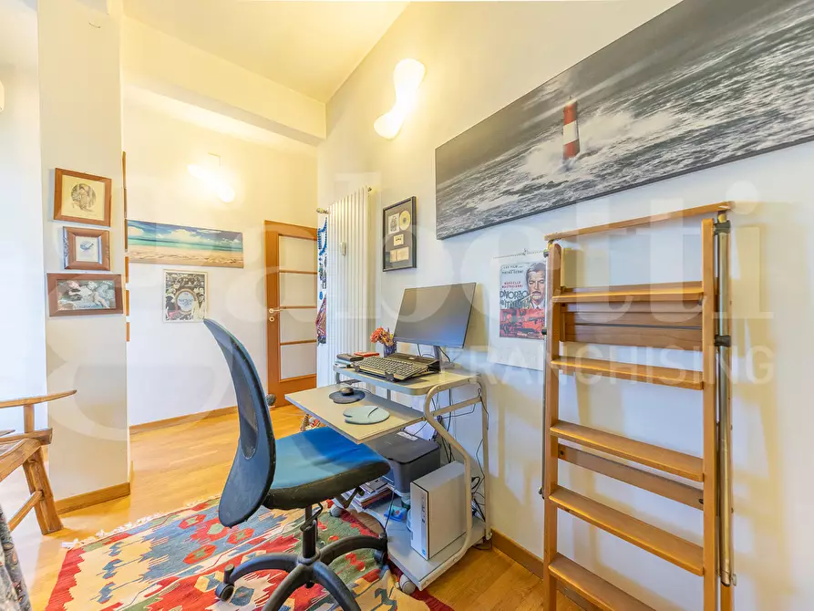 Immagine 36 di Attico in vendita  in Via Pietro Maffi, 144 a Roma