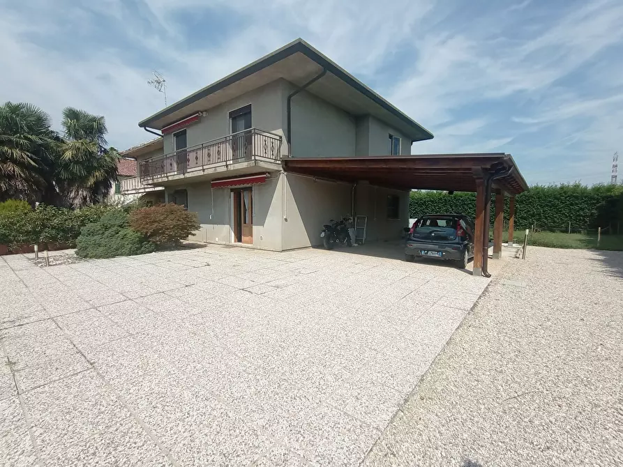 Immagine 4 di Casa bifamiliare in vendita  in Via Cavarzere, localitÃ  Fossaviera, 00 a Cavarzere