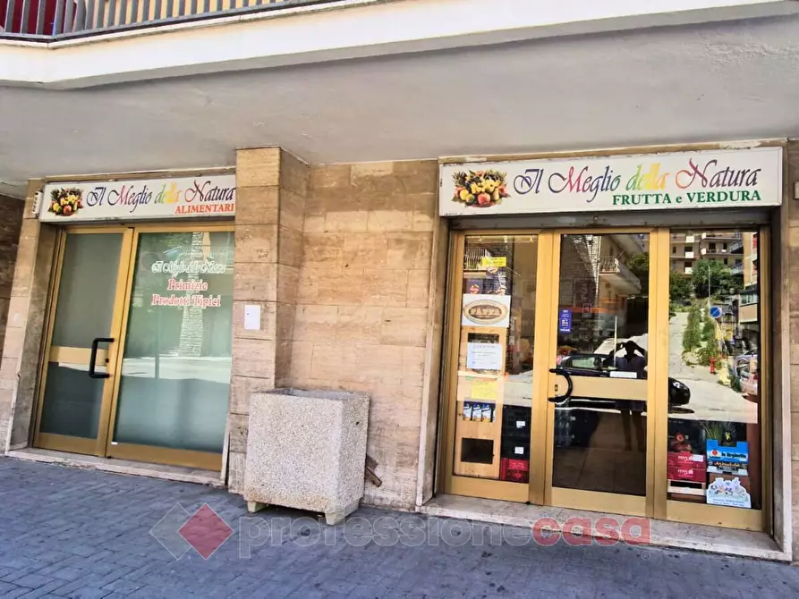 Immagine 5 di Attività commerciale in vendita  in Via Annibale Vecchi a Perugia