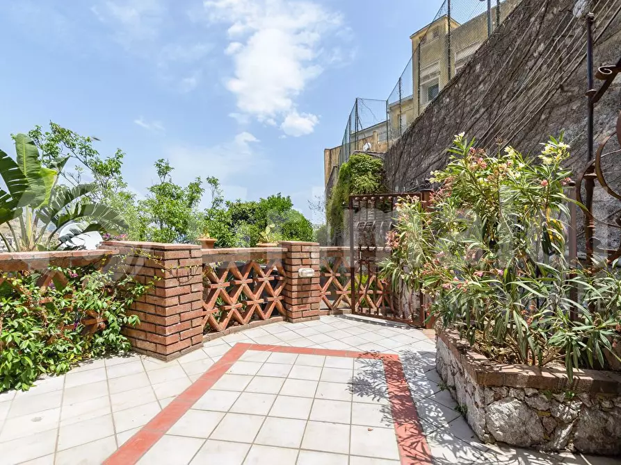 Immagine 6 di Appartamento in vendita  in Via Fontana Vecchia, 5 a Taormina
