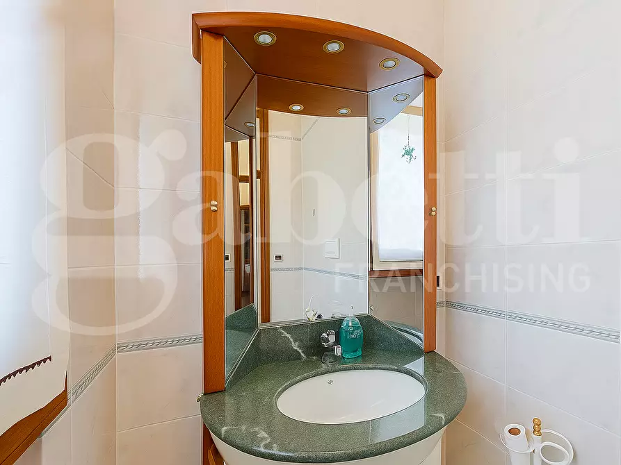 Immagine 12 di Casa quadrifamiliare in vendita  in Strada Santa Brigida, 64 a Moncalieri