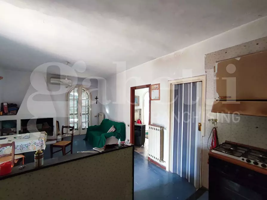 Immagine 20 di Casa indipendente in vendita  in Via Prota, 25 a Torre Annunziata