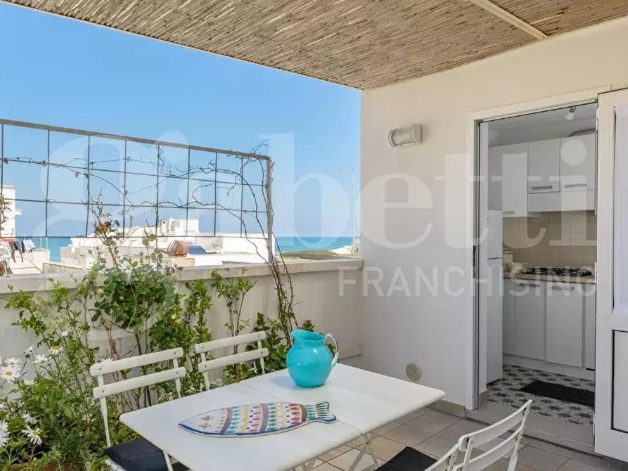Immagine 19 di Appartamento in vendita  in Viale Raone da Ostuni a Ostuni
