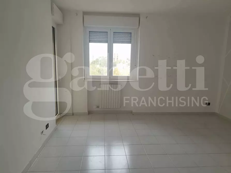 Immagine 1 di Appartamento in vendita  in Piazza SANDRO PERTINI, 11 a Taranto