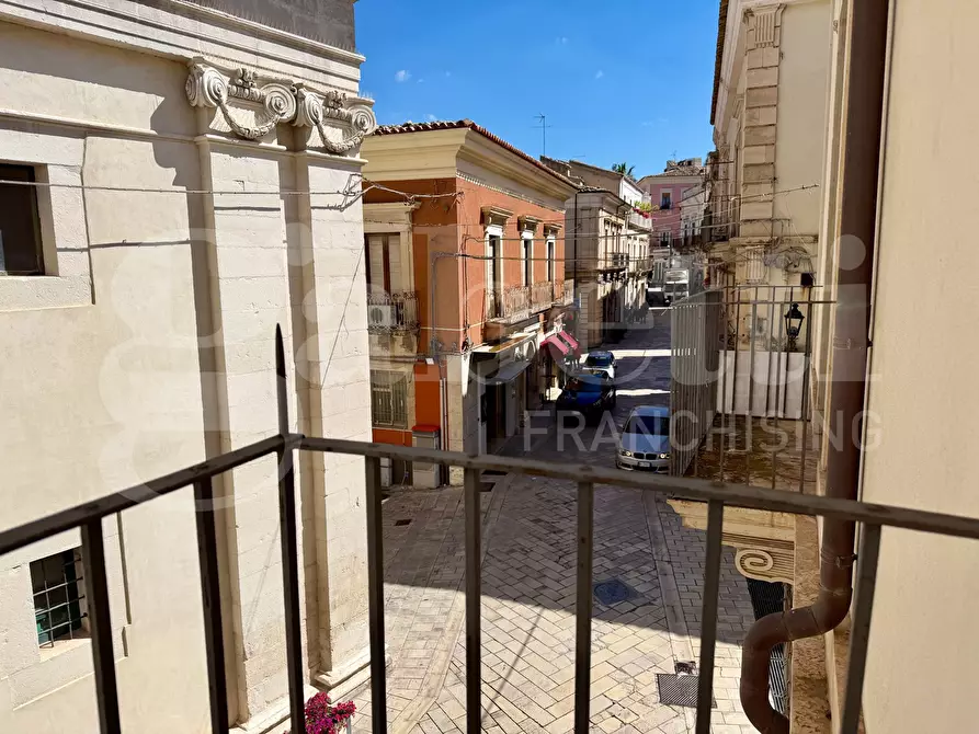 Immagine 10 di Terratetto in vendita  in Via PRINCIPE DI CARIGNANO, 90 a Comiso