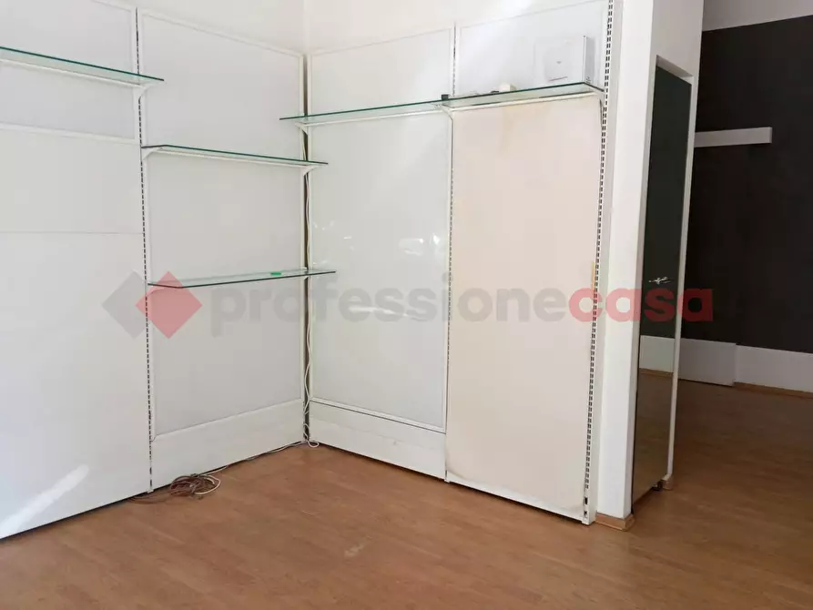 Immagine 2 di Negozio in affitto  in Via MASACCIO, 24R a Firenze