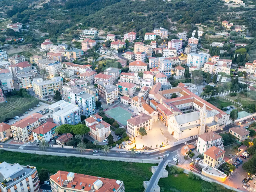 Immagine 19 di Appartamento in vendita  in Via Calvisio a Finale Ligure